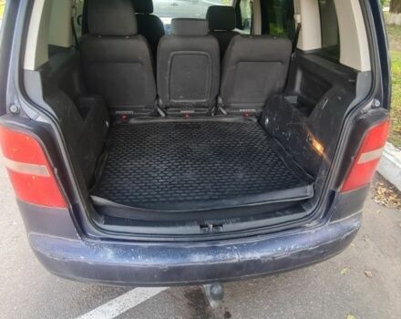 Фольксваген Туран 2003 в Голованевске на Automoto.ua Синий Фольксваген Туран, объемом двигателя 2 л и пробегом 380 тыс. км за 4700 $, фото 9 на Automoto.ua