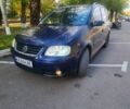 Фольксваген Туран 2003 в Голованевске на Automoto.ua Синий Фольксваген Туран, объемом двигателя 2 л и пробегом 380 тыс. км за 4700 $, фото 1 на Automoto.ua