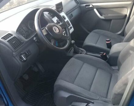 Синий Фольксваген Туран, объемом двигателя 1.6 л и пробегом 198 тыс. км за 5200 $, фото 38 на Automoto.ua