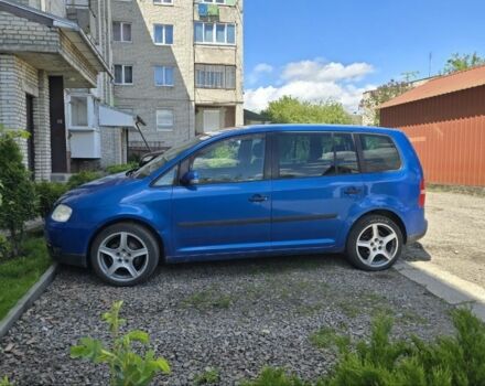 Синий Фольксваген Туран, объемом двигателя 1.6 л и пробегом 312 тыс. км за 5300 $, фото 2 на Automoto.ua