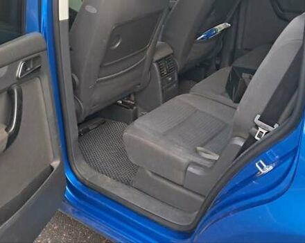 Синий Фольксваген Туран, объемом двигателя 1.6 л и пробегом 261 тыс. км за 5500 $, фото 3 на Automoto.ua