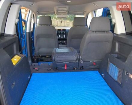 Синий Фольксваген Туран, объемом двигателя 1.6 л и пробегом 213 тыс. км за 5600 $, фото 12 на Automoto.ua