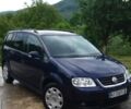 Синій Фольксваген Туран, об'ємом двигуна 2 л та пробігом 350 тис. км за 5490 $, фото 1 на Automoto.ua
