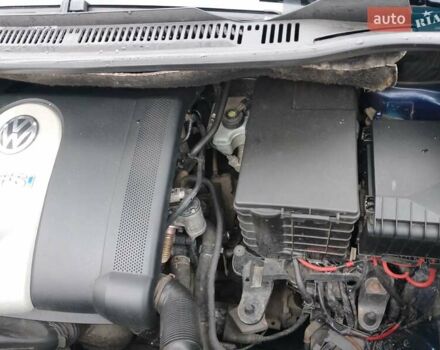 Синій Фольксваген Туран, об'ємом двигуна 1.6 л та пробігом 263 тис. км за 5200 $, фото 26 на Automoto.ua