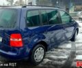 Синій Фольксваген Туран, об'ємом двигуна 1.6 л та пробігом 250 тис. км за 5399 $, фото 3 на Automoto.ua