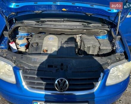 Синий Фольксваген Туран, объемом двигателя 1.6 л и пробегом 242 тыс. км за 5800 $, фото 24 на Automoto.ua