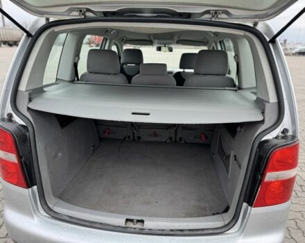 Синий Фольксваген Туран, объемом двигателя 1.9 л и пробегом 351 тыс. км за 2550 $, фото 14 на Automoto.ua