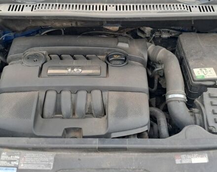 Синий Фольксваген Туран, объемом двигателя 1.6 л и пробегом 260 тыс. км за 5500 $, фото 5 на Automoto.ua