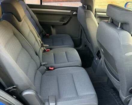 Синий Фольксваген Туран, объемом двигателя 1.6 л и пробегом 202 тыс. км за 4900 $, фото 12 на Automoto.ua