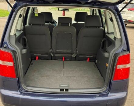 Синий Фольксваген Туран, объемом двигателя 1.6 л и пробегом 246 тыс. км за 5800 $, фото 17 на Automoto.ua