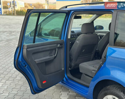 Синий Фольксваген Туран, объемом двигателя 1.6 л и пробегом 250 тыс. км за 5450 $, фото 19 на Automoto.ua