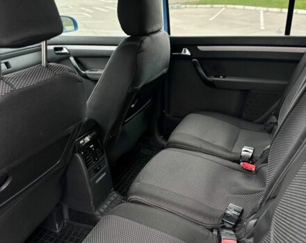 Синій Фольксваген Туран, об'ємом двигуна 0 л та пробігом 276 тис. км за 5500 $, фото 7 на Automoto.ua