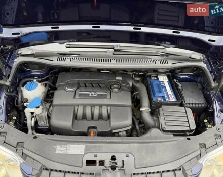 Синий Фольксваген Туран, объемом двигателя 1.6 л и пробегом 246 тыс. км за 5800 $, фото 18 на Automoto.ua