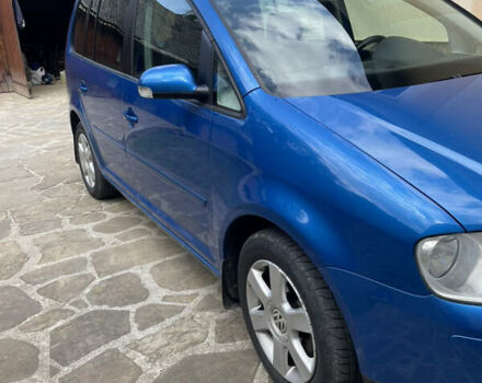 Синий Фольксваген Туран, объемом двигателя 1.6 л и пробегом 274 тыс. км за 5700 $, фото 5 на Automoto.ua