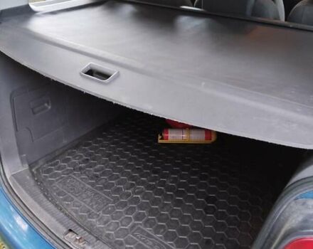 Синій Фольксваген Туран, об'ємом двигуна 1.9 л та пробігом 307 тис. км за 5500 $, фото 17 на Automoto.ua