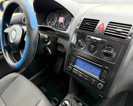 Синий Фольксваген Туран, объемом двигателя 1.6 л и пробегом 246 тыс. км за 5800 $, фото 15 на Automoto.ua