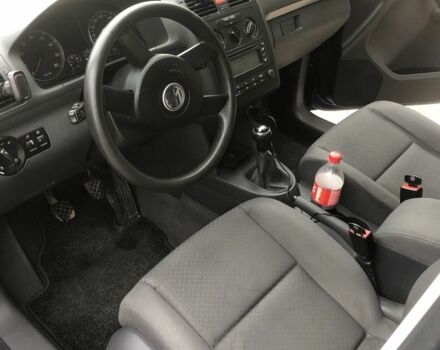 Синий Фольксваген Туран, объемом двигателя 1.6 л и пробегом 290 тыс. км за 5150 $, фото 6 на Automoto.ua