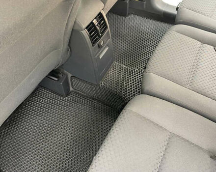 Синій Фольксваген Туран, об'ємом двигуна 1.6 л та пробігом 225 тис. км за 5700 $, фото 8 на Automoto.ua