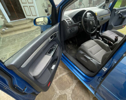 Синий Фольксваген Туран, объемом двигателя 1.6 л и пробегом 274 тыс. км за 5700 $, фото 23 на Automoto.ua