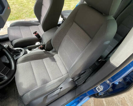 Синий Фольксваген Туран, объемом двигателя 1.6 л и пробегом 274 тыс. км за 5700 $, фото 22 на Automoto.ua