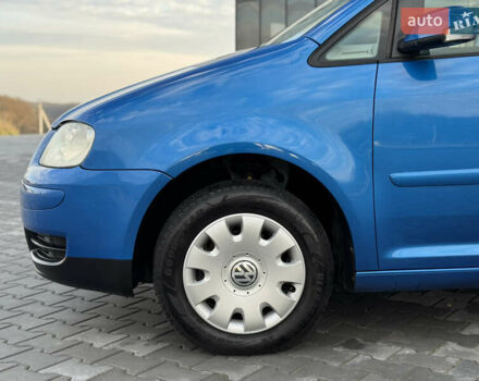 Синий Фольксваген Туран, объемом двигателя 1.6 л и пробегом 250 тыс. км за 5450 $, фото 12 на Automoto.ua