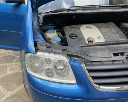 Синий Фольксваген Туран, объемом двигателя 1.6 л и пробегом 274 тыс. км за 5700 $, фото 9 на Automoto.ua