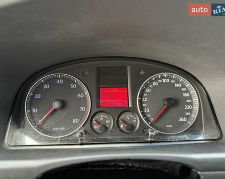 Синий Фольксваген Туран, объемом двигателя 1.6 л и пробегом 250 тыс. км за 5450 $, фото 34 на Automoto.ua