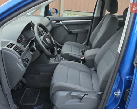 Синий Фольксваген Туран, объемом двигателя 1.6 л и пробегом 221 тыс. км за 6399 $, фото 44 на Automoto.ua