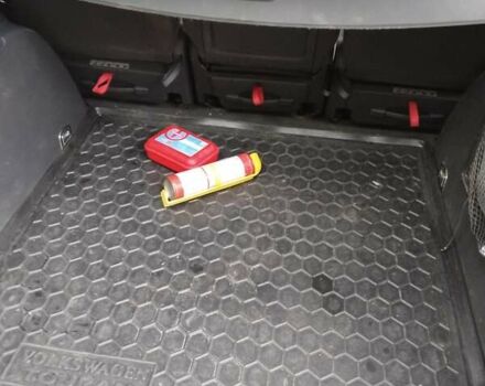 Синій Фольксваген Туран, об'ємом двигуна 1.9 л та пробігом 307 тис. км за 5500 $, фото 18 на Automoto.ua