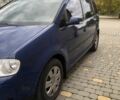 Синий Фольксваген Туран, объемом двигателя 1.6 л и пробегом 290 тыс. км за 5150 $, фото 4 на Automoto.ua
