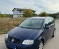 Синий Фольксваген Туран, объемом двигателя 2 л и пробегом 300 тыс. км за 2800 $, фото 5 на Automoto.ua