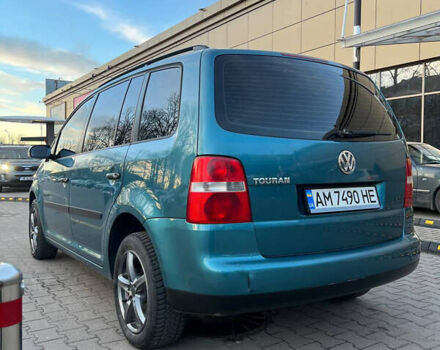 Синій Фольксваген Туран, об'ємом двигуна 1.6 л та пробігом 300 тис. км за 5000 $, фото 6 на Automoto.ua