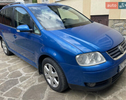 Синий Фольксваген Туран, объемом двигателя 1.6 л и пробегом 274 тыс. км за 5700 $, фото 6 на Automoto.ua