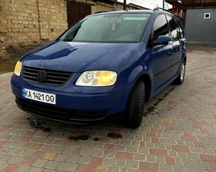 Синій Фольксваген Туран, об'ємом двигуна 1.6 л та пробігом 290 тис. км за 5299 $, фото 2 на Automoto.ua