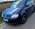 Синий Фольксваген Туран, объемом двигателя 2 л и пробегом 290 тыс. км за 5200 $, фото 4 на Automoto.ua