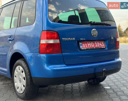 Синий Фольксваген Туран, объемом двигателя 1.6 л и пробегом 250 тыс. км за 5450 $, фото 8 на Automoto.ua