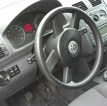 Синий Фольксваген Туран, объемом двигателя 1.6 л и пробегом 180 тыс. км за 6500 $, фото 13 на Automoto.ua