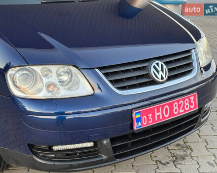 Синий Фольксваген Туран, объемом двигателя 1.6 л и пробегом 251 тыс. км за 6700 $, фото 5 на Automoto.ua