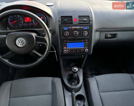 Синий Фольксваген Туран, объемом двигателя 1.6 л и пробегом 251 тыс. км за 6700 $, фото 25 на Automoto.ua