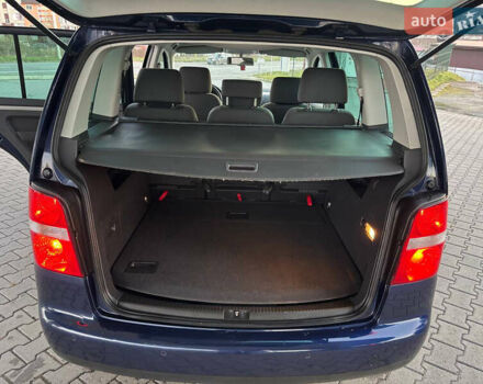 Синий Фольксваген Туран, объемом двигателя 1.6 л и пробегом 251 тыс. км за 6700 $, фото 48 на Automoto.ua