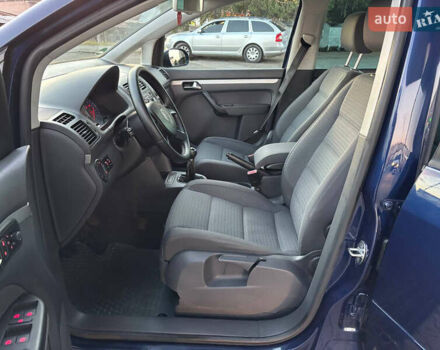 Синий Фольксваген Туран, объемом двигателя 1.6 л и пробегом 251 тыс. км за 6700 $, фото 29 на Automoto.ua