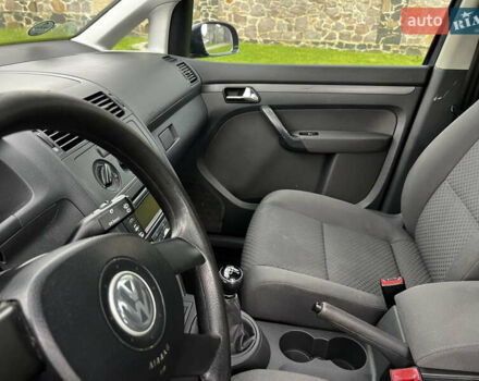 Синий Фольксваген Туран, объемом двигателя 1.6 л и пробегом 200 тыс. км за 5500 $, фото 15 на Automoto.ua