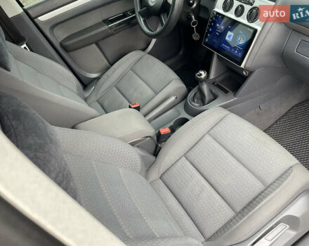 Синий Фольксваген Туран, объемом двигателя 1.6 л и пробегом 233 тыс. км за 6500 $, фото 40 на Automoto.ua