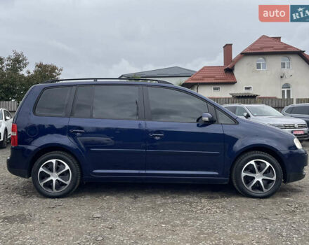 Синий Фольксваген Туран, объемом двигателя 1.6 л и пробегом 233 тыс. км за 6500 $, фото 8 на Automoto.ua