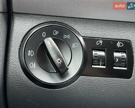 Синий Фольксваген Туран, объемом двигателя 1.6 л и пробегом 233 тыс. км за 6500 $, фото 47 на Automoto.ua