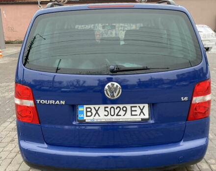 Синий Фольксваген Туран, объемом двигателя 1.6 л и пробегом 199 тыс. км за 6700 $, фото 2 на Automoto.ua