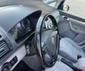 Синій Фольксваген Туран, об'ємом двигуна 2 л та пробігом 248 тис. км за 6290 $, фото 16 на Automoto.ua