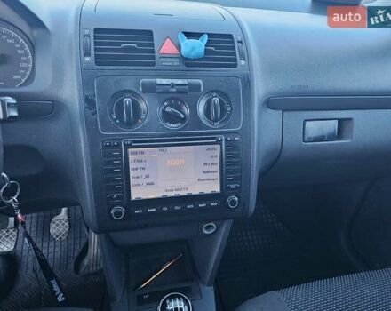 Синий Фольксваген Туран, объемом двигателя 1.9 л и пробегом 273 тыс. км за 5500 $, фото 7 на Automoto.ua