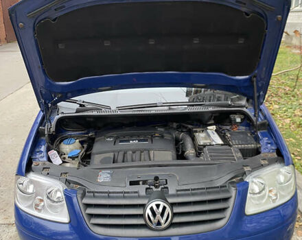 Синий Фольксваген Туран, объемом двигателя 1.6 л и пробегом 199 тыс. км за 6700 $, фото 7 на Automoto.ua