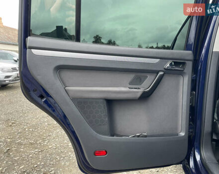 Синий Фольксваген Туран, объемом двигателя 1.6 л и пробегом 233 тыс. км за 6500 $, фото 27 на Automoto.ua